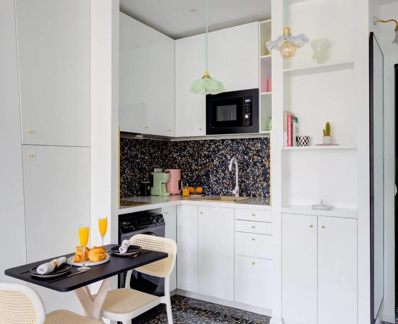 Apartment Bnbnova - Pompidou - Montorgueil & Le Marais Paris France